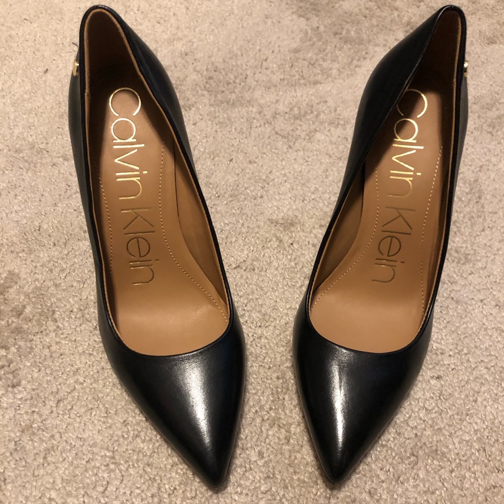 Calvin Klein Pumps